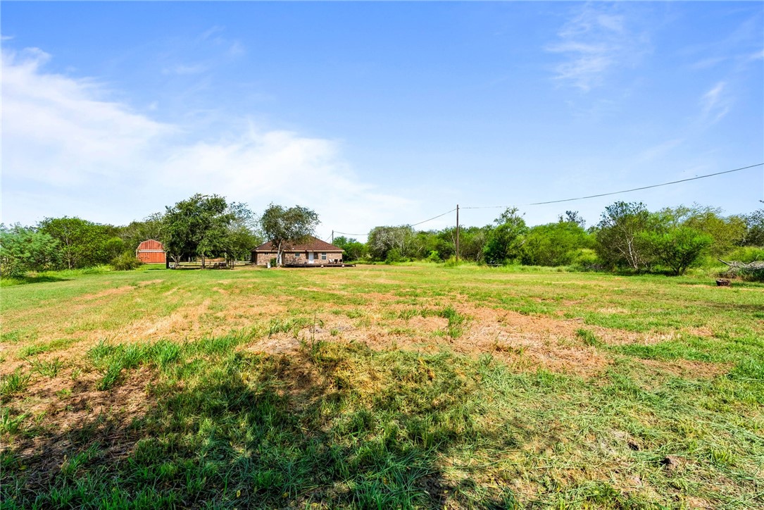 417 County Road 1341 Property Photo 24