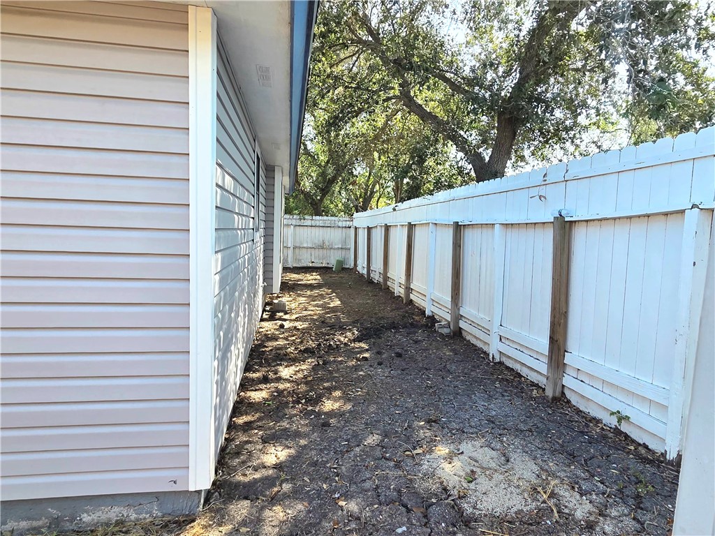 6005 Williston Dr Property Photo 12