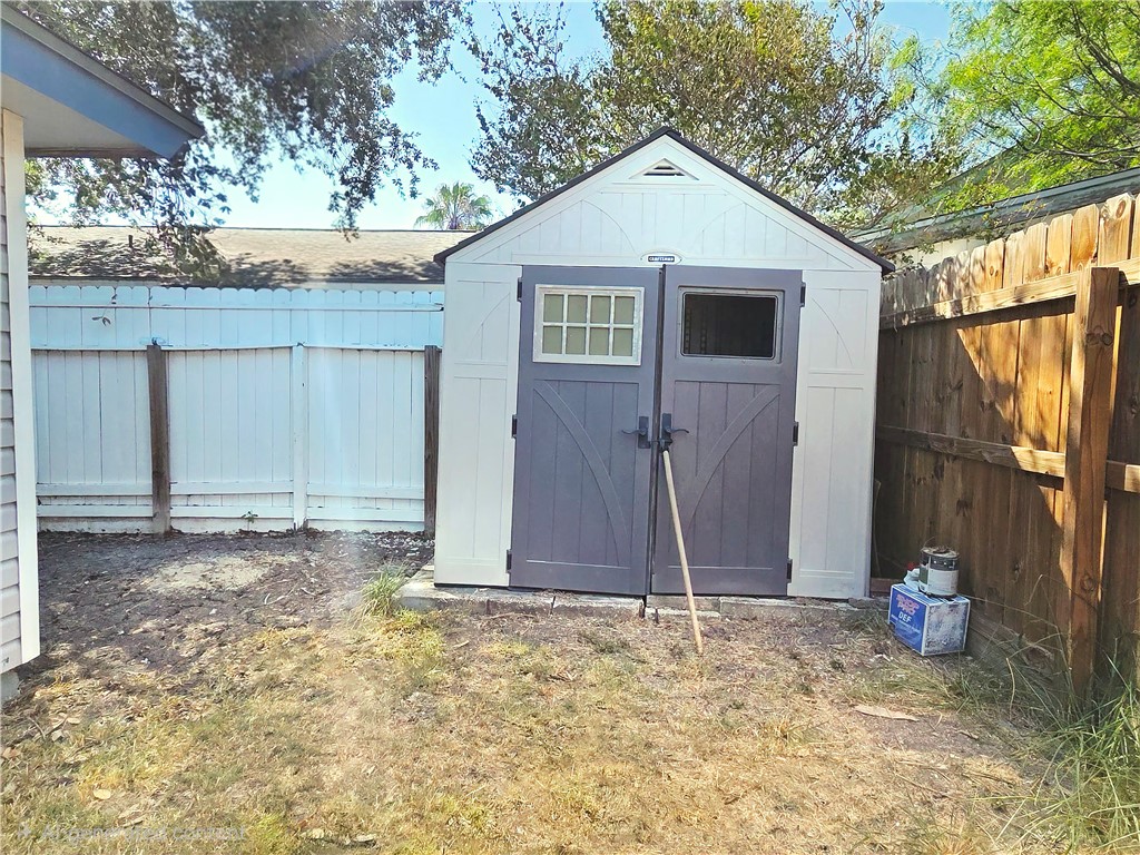 6005 Williston Dr Property Photo 13