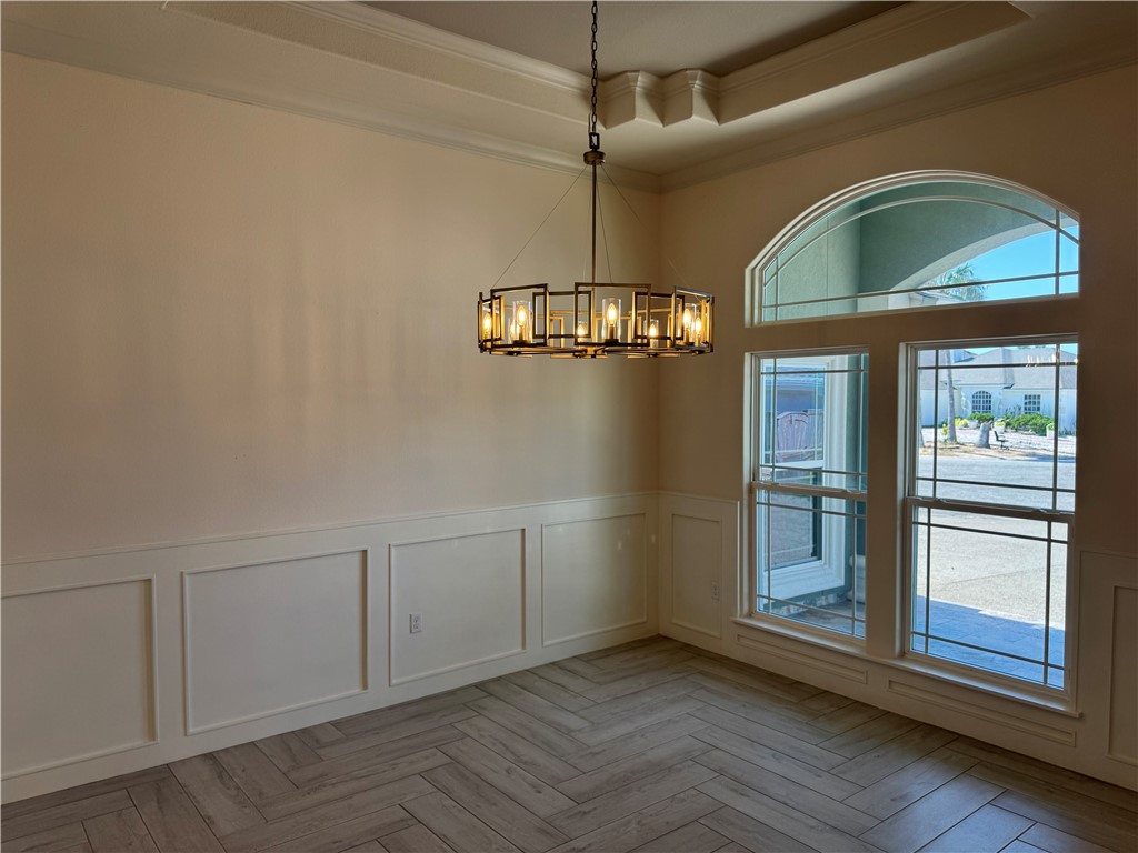 14869 Lighthouse Dr Property Photo 5