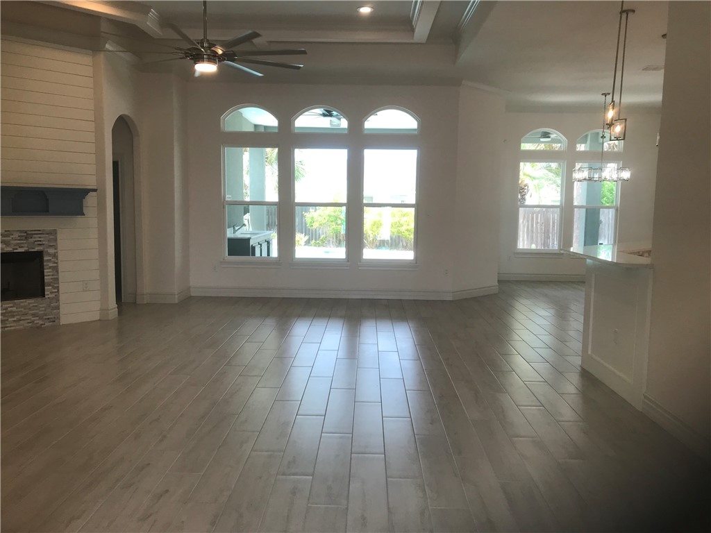 14869 Lighthouse Dr Property Photo 10