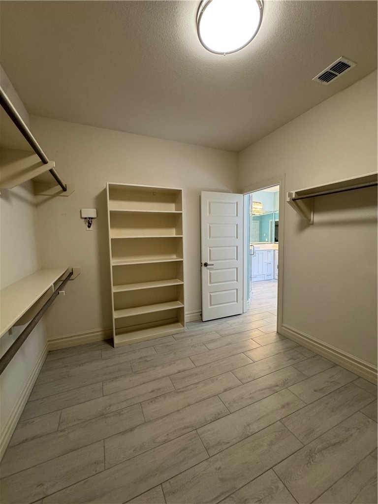 14869 Lighthouse Dr Property Photo 27