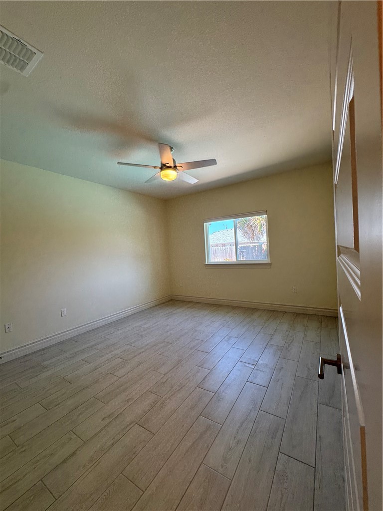 14869 Lighthouse Dr Property Photo 32
