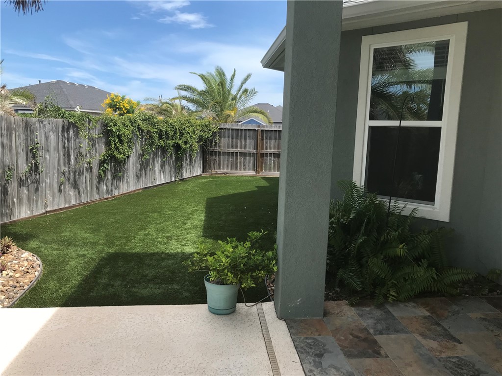 14869 Lighthouse Dr Property Photo 33