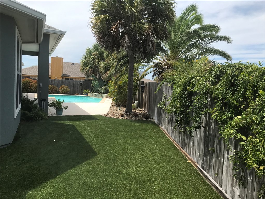 14869 Lighthouse Dr Property Photo 37