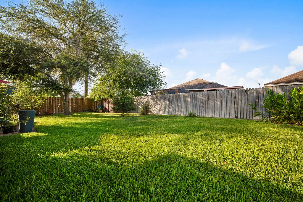 6106 Jessica Dr Property Photo 24