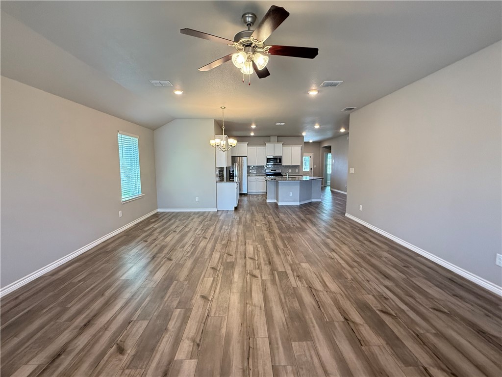 7909 Salais Dr Property Photo 3