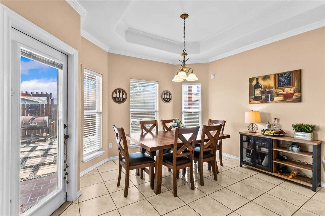 6226 Queen Jane St Property Photo 10