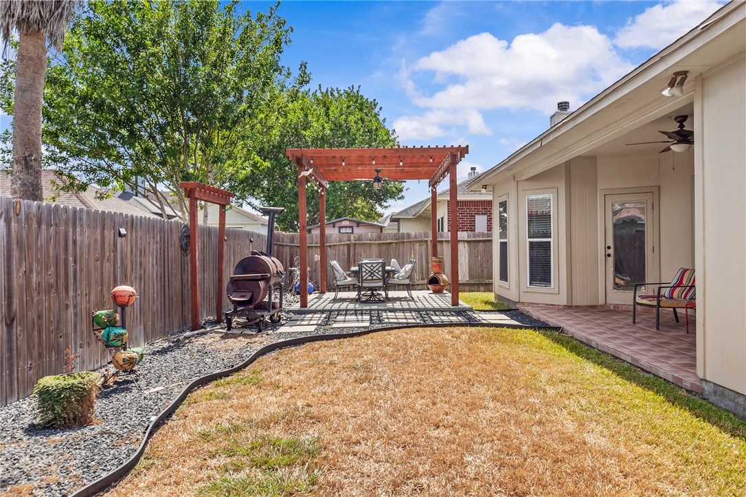 6226 Queen Jane St Property Photo 27