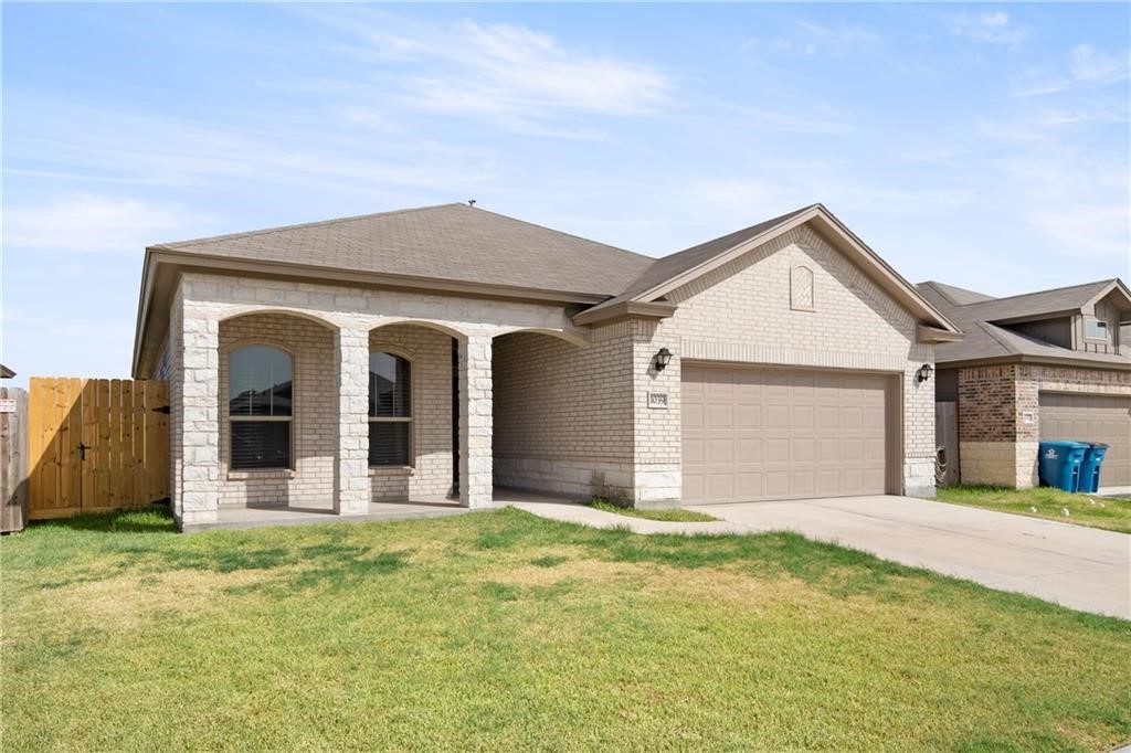 1039 Ocean Breeze St Property Photo 1