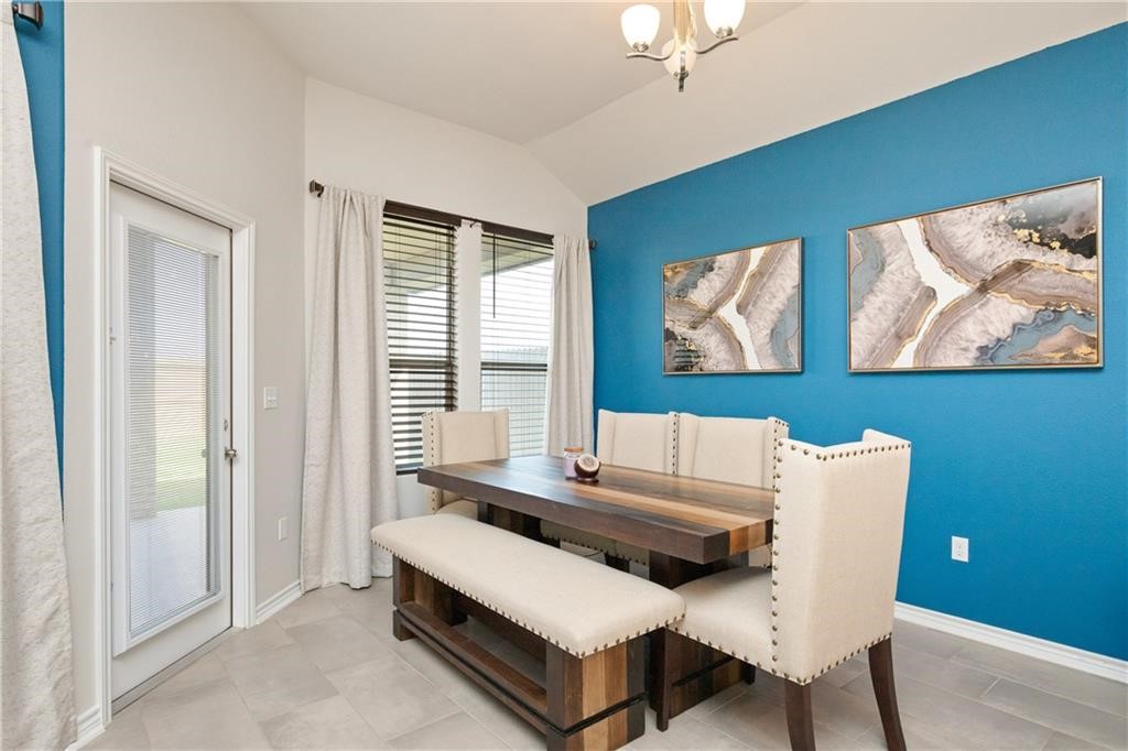 1039 Ocean Breeze St Property Photo 11