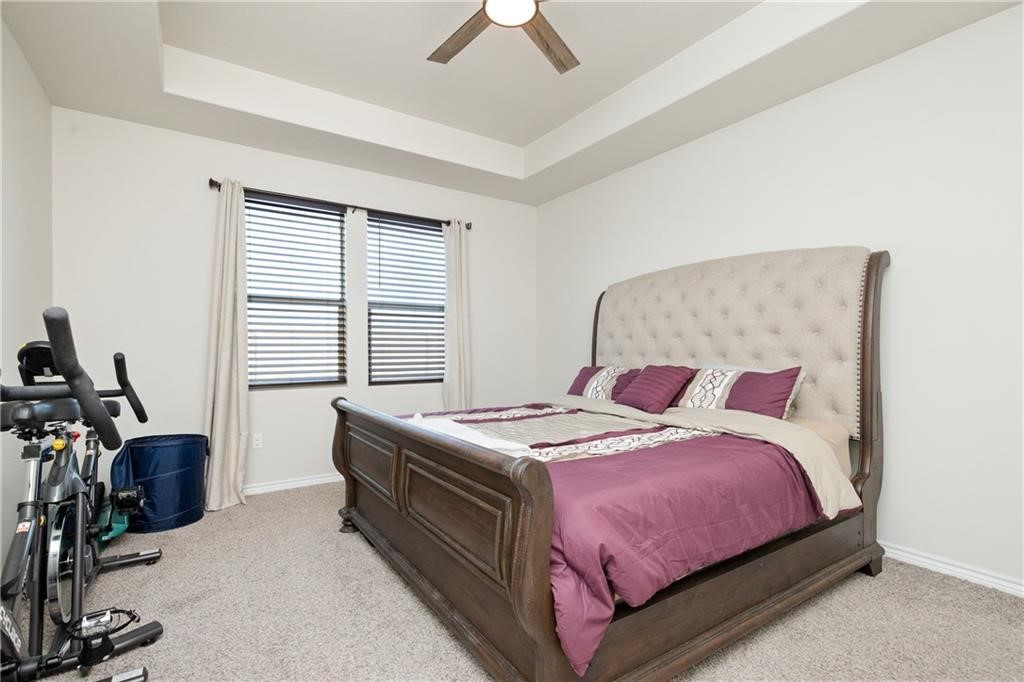 1039 Ocean Breeze St Property Photo 17