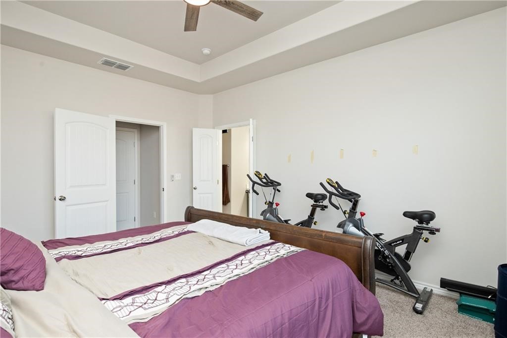 1039 Ocean Breeze St Property Photo 18