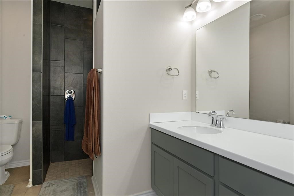 1039 Ocean Breeze St Property Photo 21