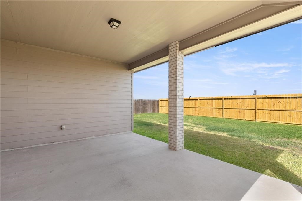 1039 Ocean Breeze St Property Photo 31