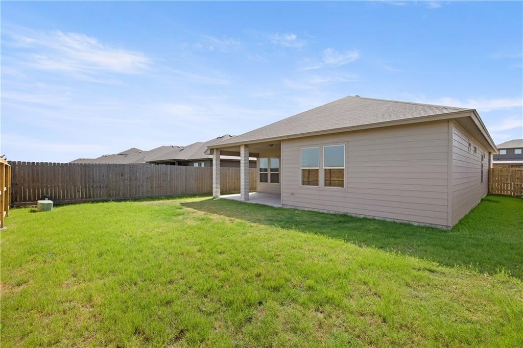 1039 Ocean Breeze St Property Photo 34