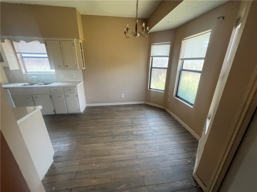 6109 Camway Dr Property Photo 3
