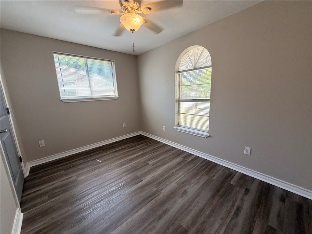 1018 Northcliff Dr Property Photo 11