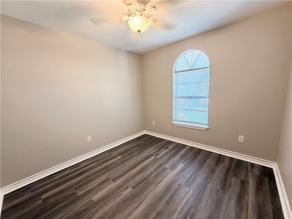 1018 Northcliff Dr Property Photo 19