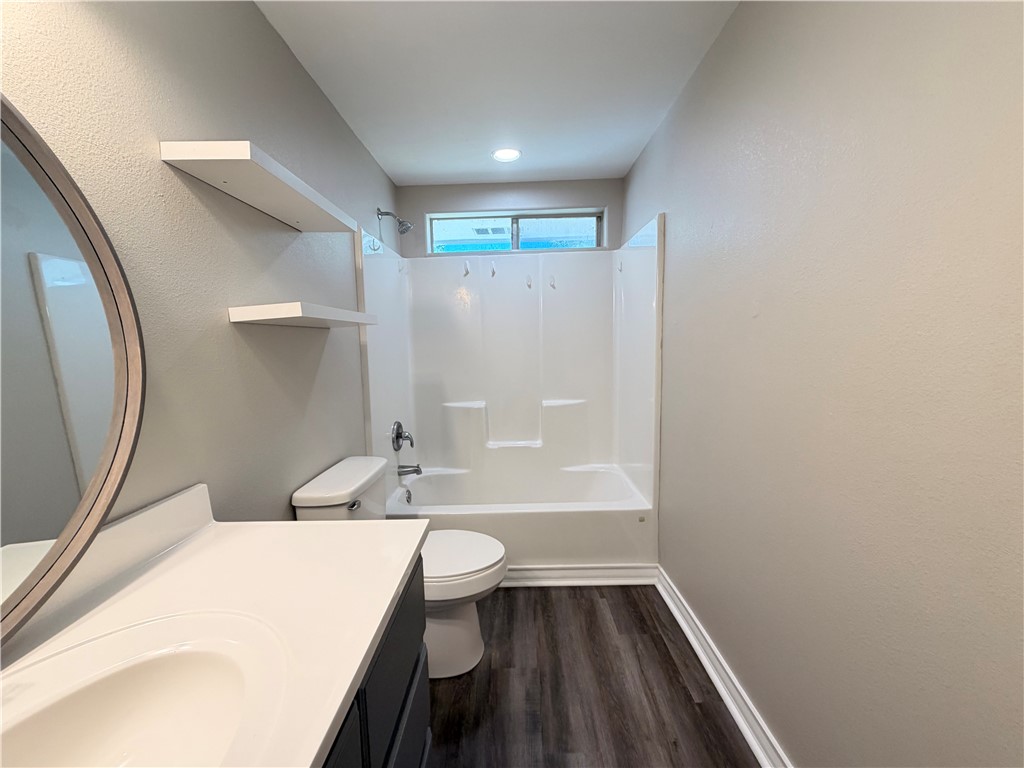 1018 Northcliff Dr Property Photo 24