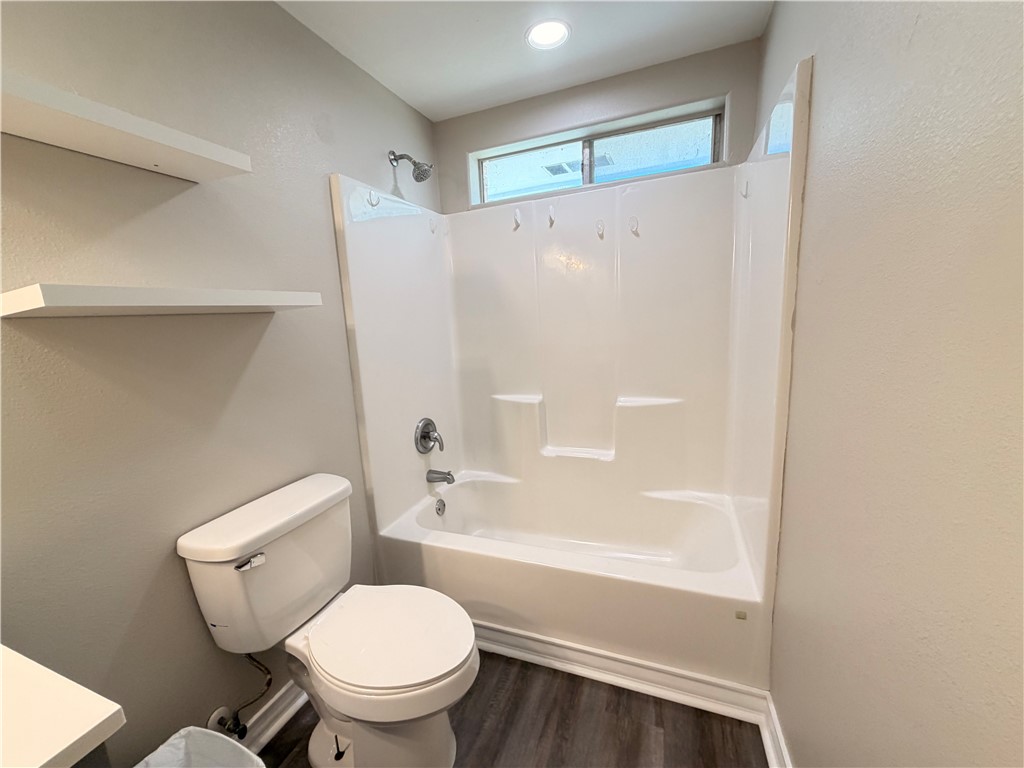 1018 Northcliff Dr Property Photo 25