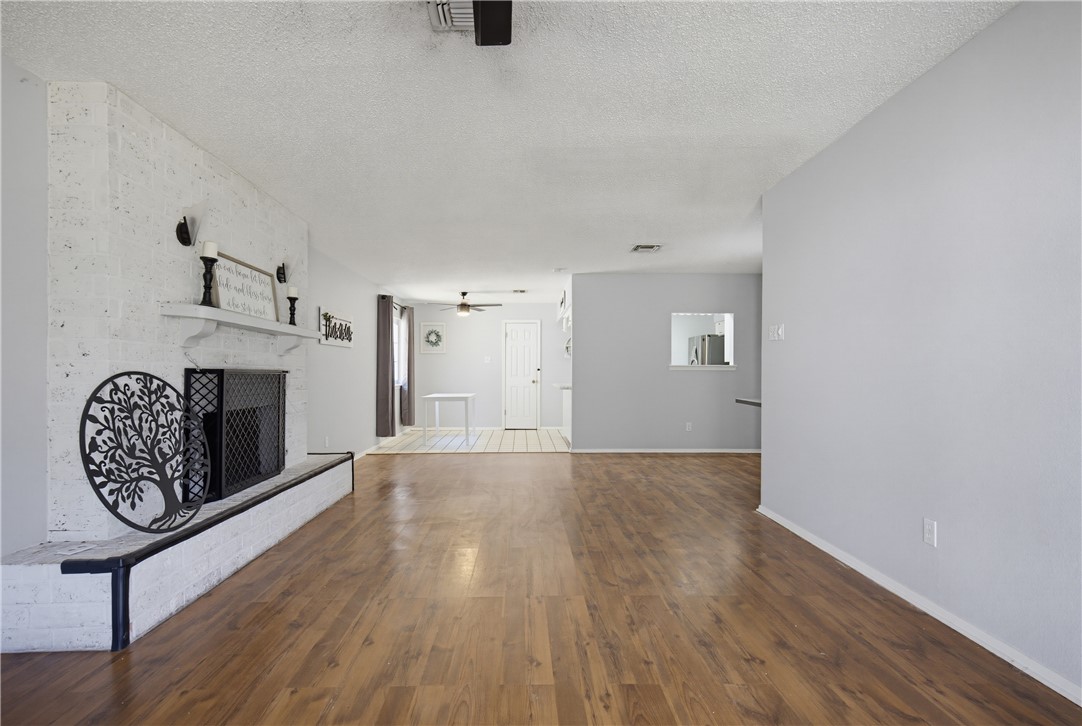 3809 Whitney Dr Property Photo 5