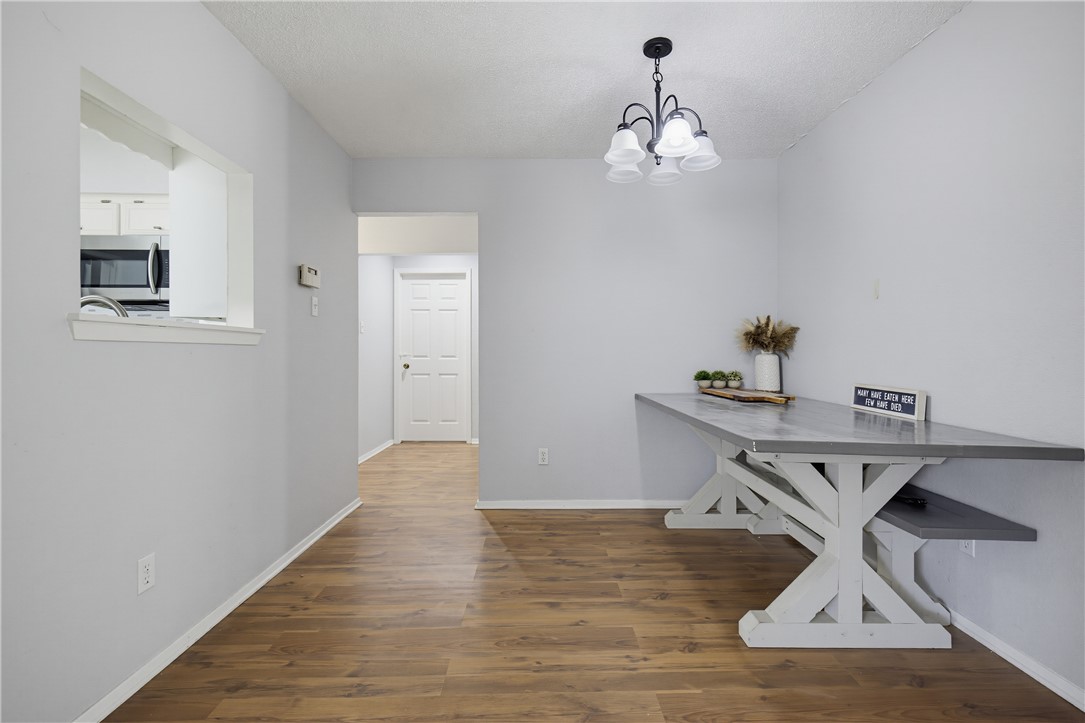 3809 Whitney Dr Property Photo 6