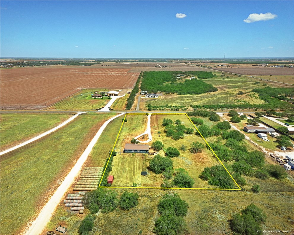 1582 W Fm 738 Property Photo 5