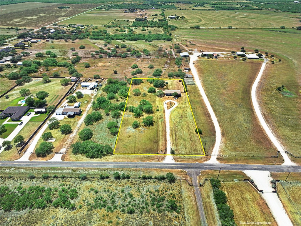 1582 W Fm 738 Property Photo 8