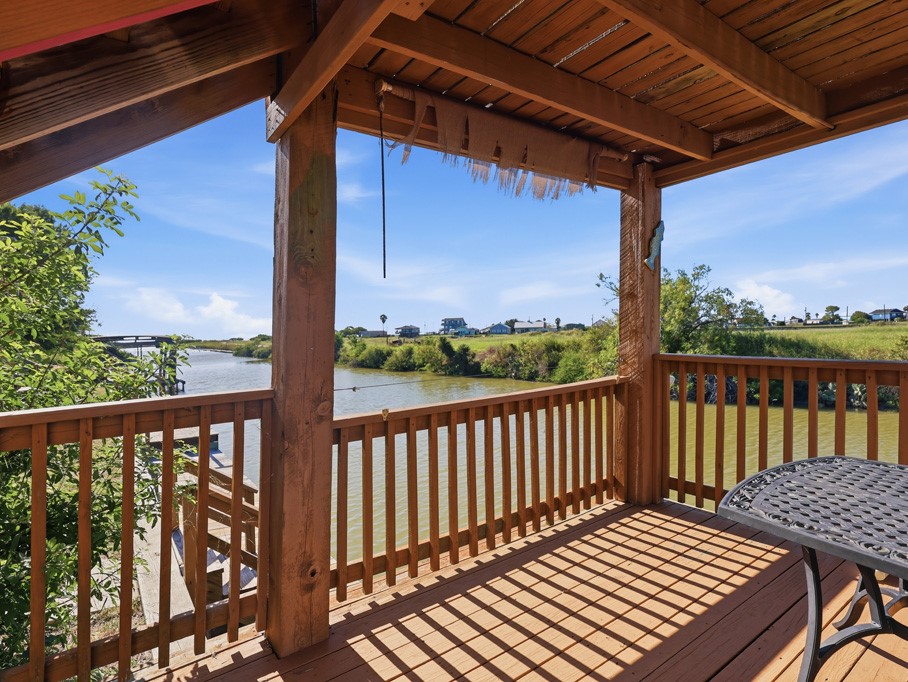 814 Rattlesnake Point Property Photo 32