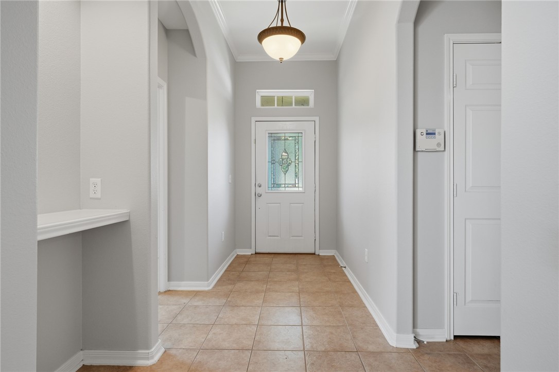 313 San Rafael Dr Property Photo 4