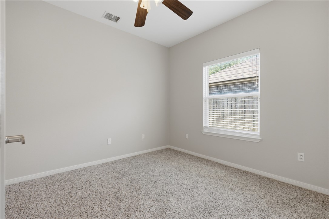 313 San Rafael Dr Property Photo 6