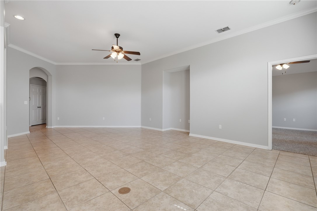 313 San Rafael Dr Property Photo 15