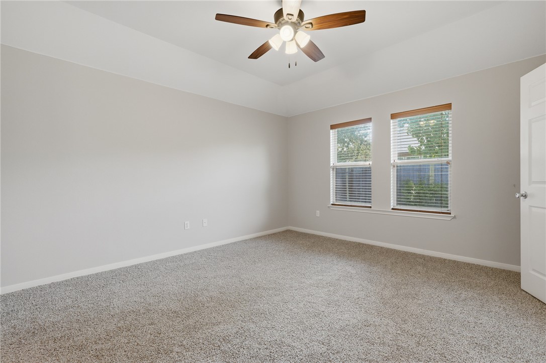 313 San Rafael Dr Property Photo 20