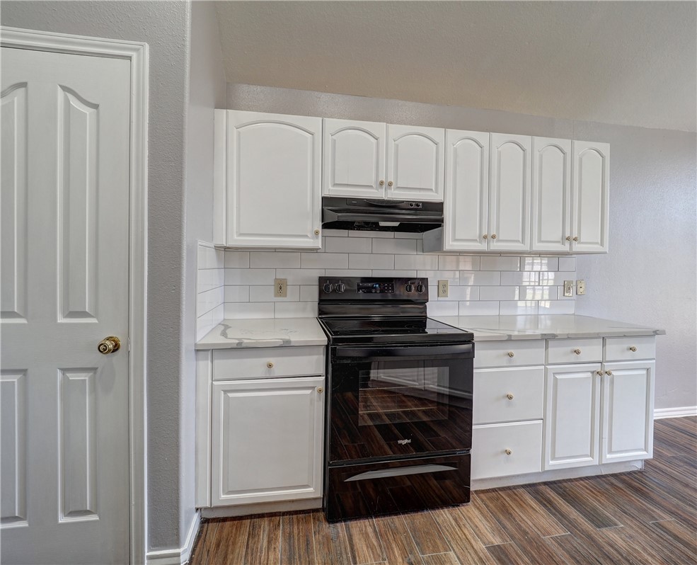 13905 Laffite Dr Property Photo 6