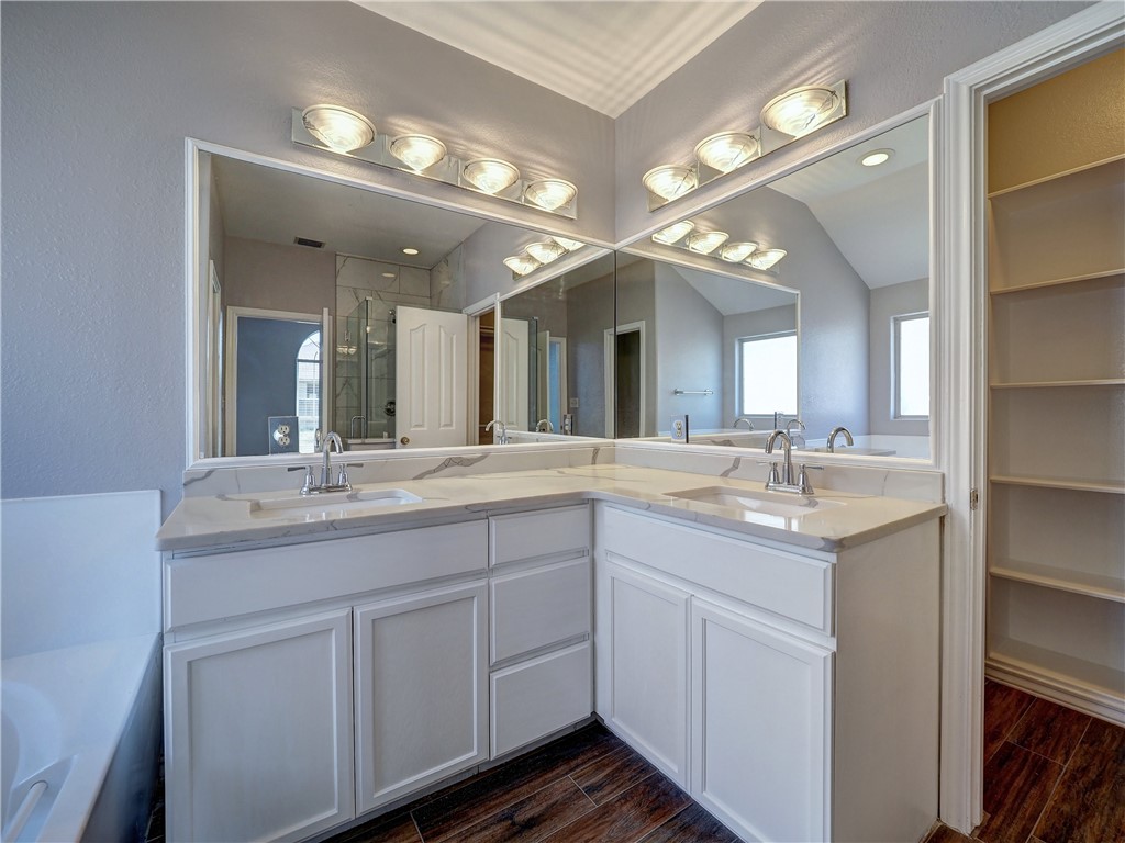 13905 Laffite Dr Property Photo 13