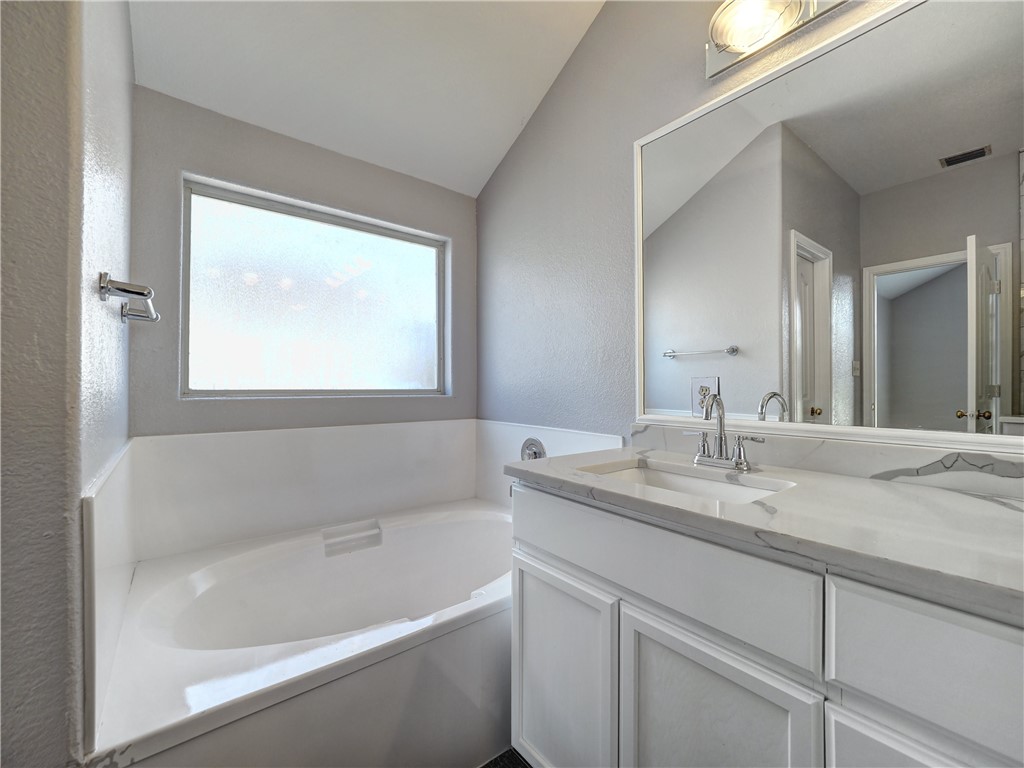 13905 Laffite Dr Property Photo 14