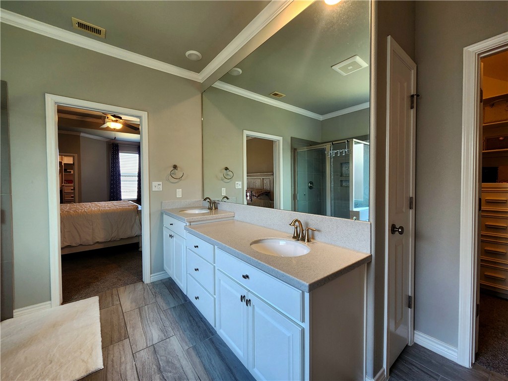 7529 Krypton Dr Property Photo 11