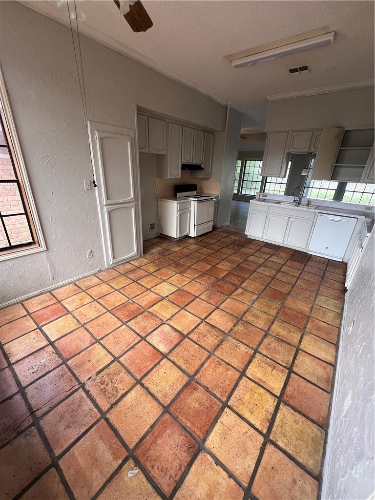 7309 Ridge Creek Dr Property Photo 3