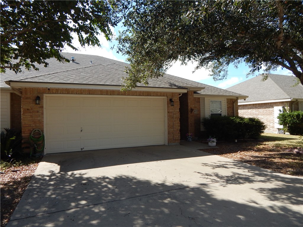 5540 Oso Pkwy 4 Property Photo 2