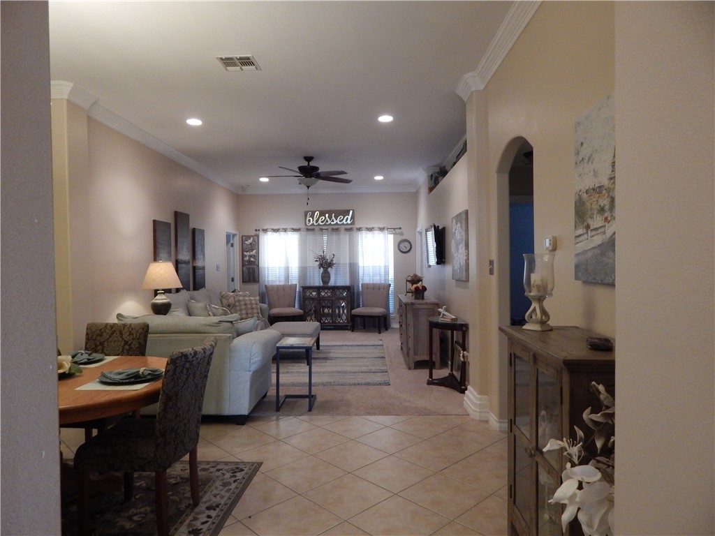 5540 Oso Pkwy 4 Property Photo 3
