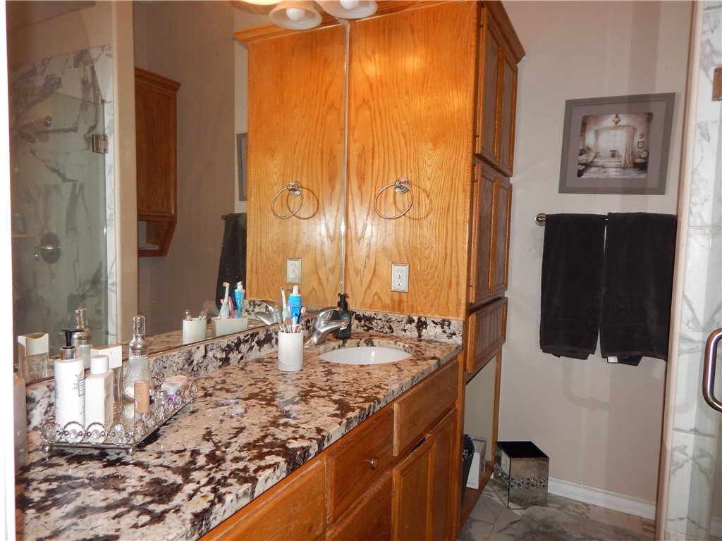 5540 Oso Pkwy 4 Property Photo 10