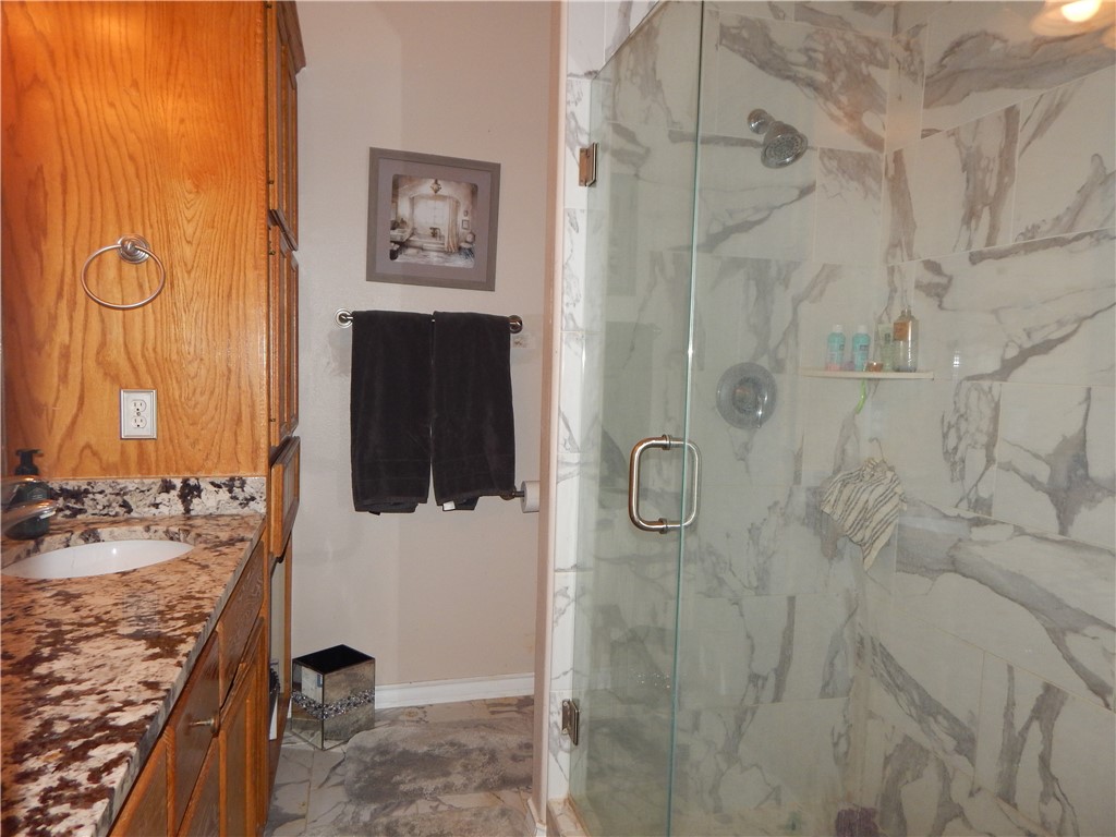 5540 Oso Pkwy 4 Property Photo 11
