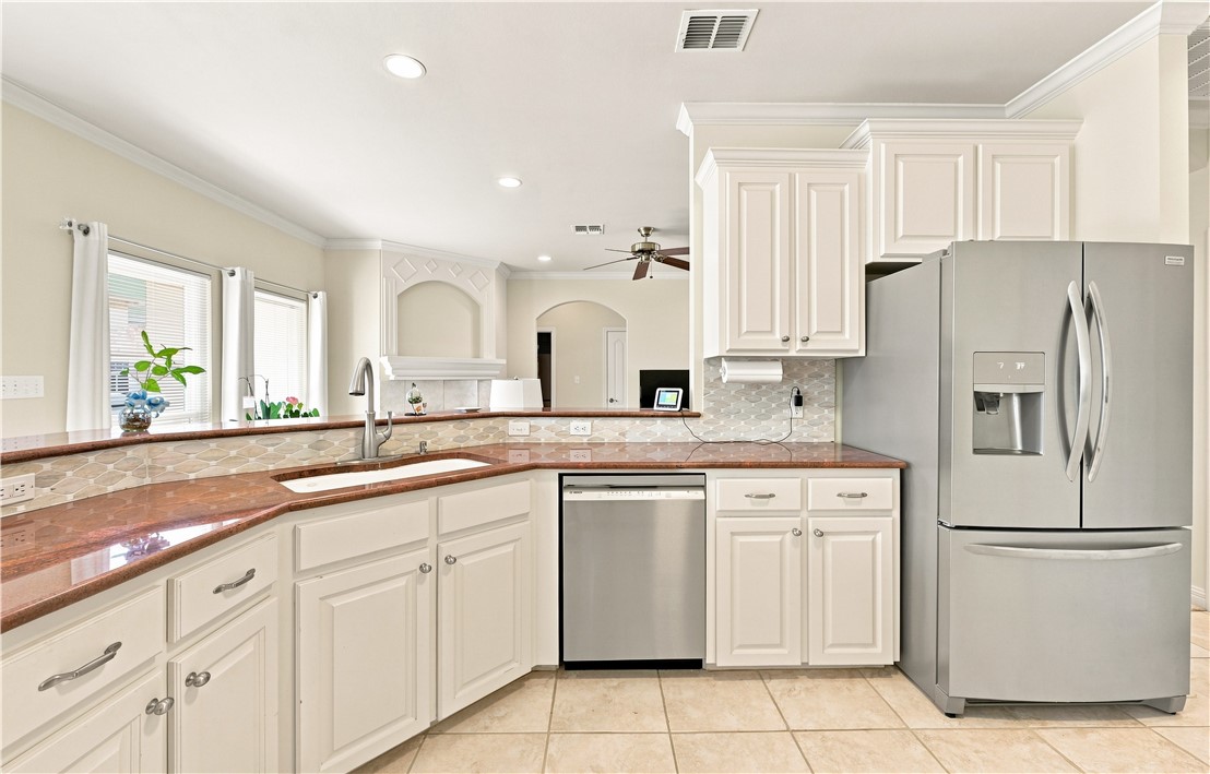 481567 Property Photo 12