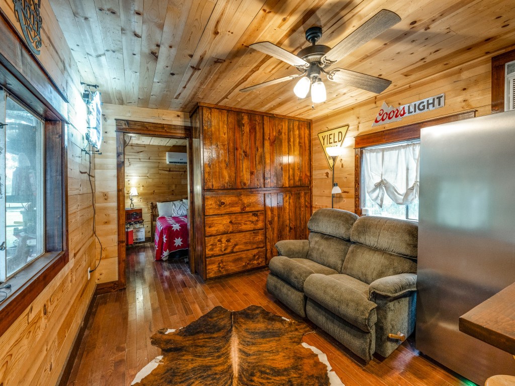 2831 County Road 430 Property Photo 14
