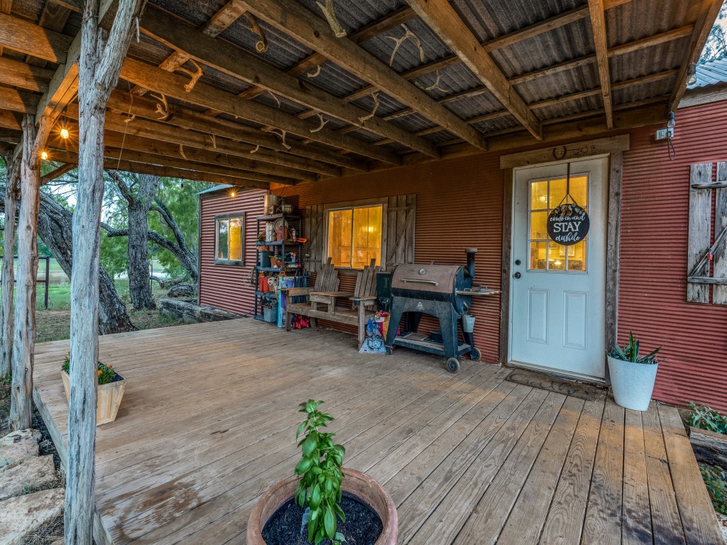2831 County Road 430 Property Photo 22