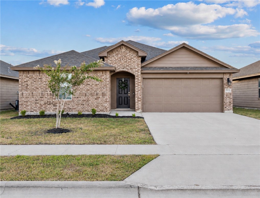 3909 Shiva Dr Property Photo