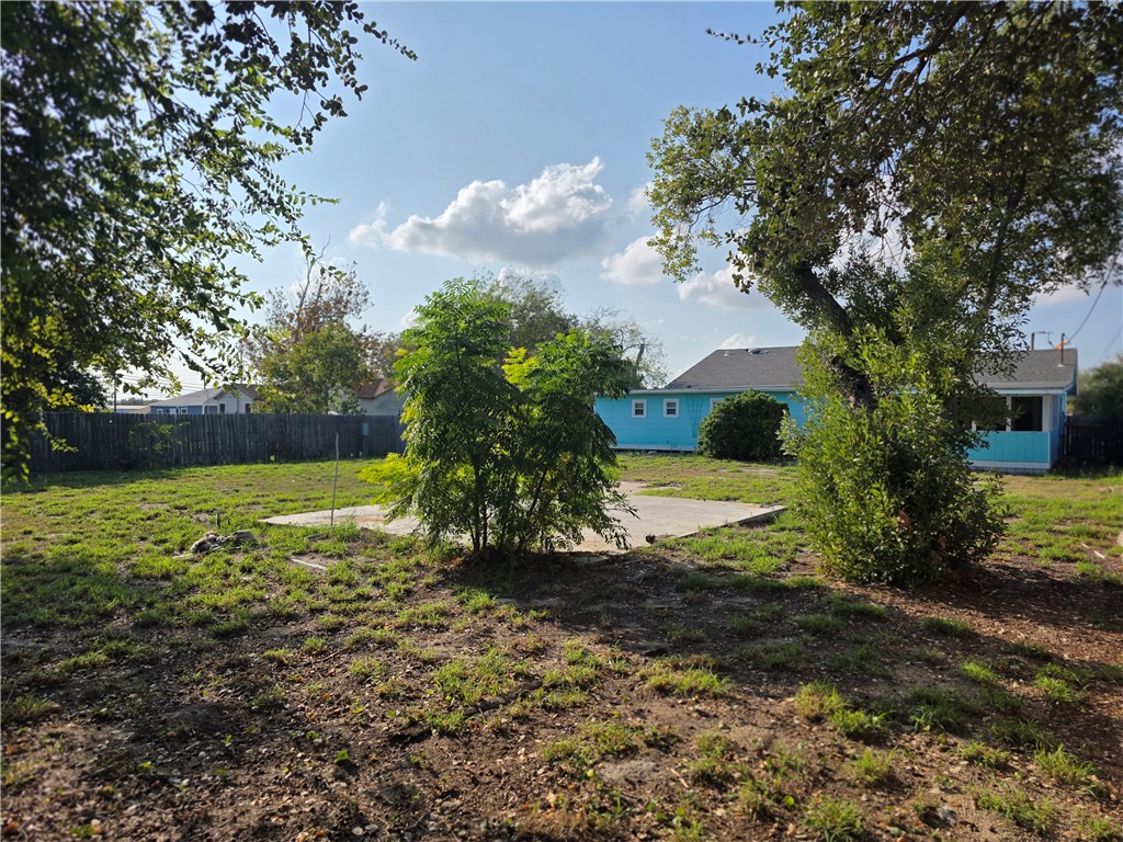 325 S Saunders St Property Photo 49