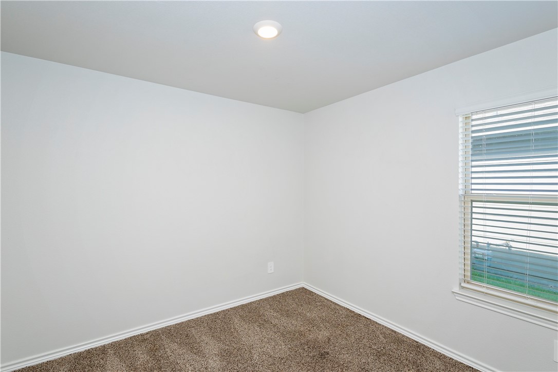 1270 Breebry Dr Property Photo 9
