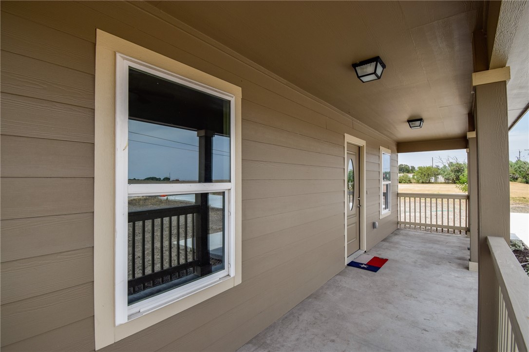 7701 Boswell Road Property Photo 3